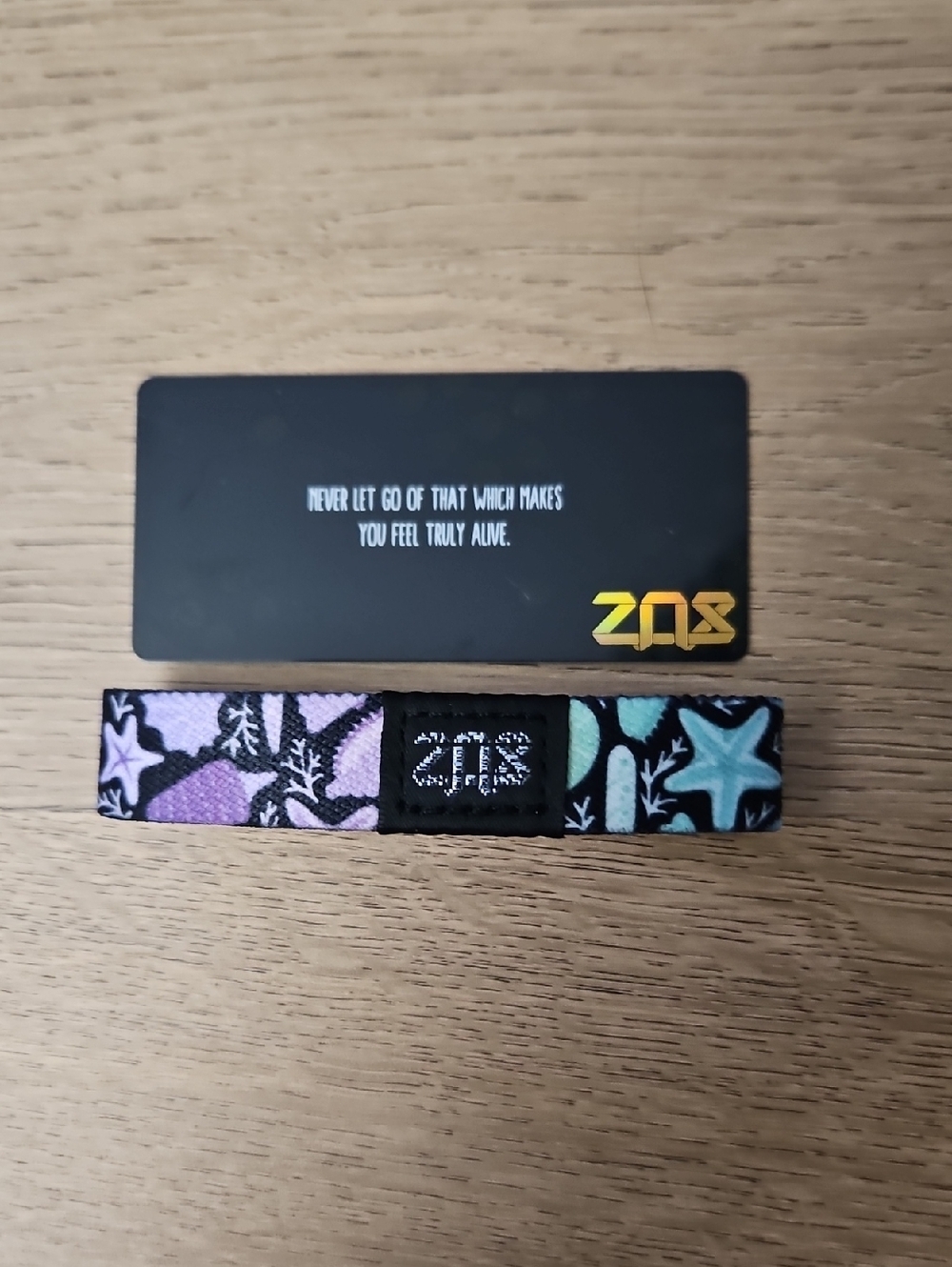 ZOX "STAY WILD, OCEAN CHILD" #439 THE DEEP GOLDIE unredeem collectible wristband - Picture 7 of 7